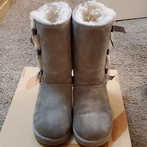 Boots - Picture 2 of 6